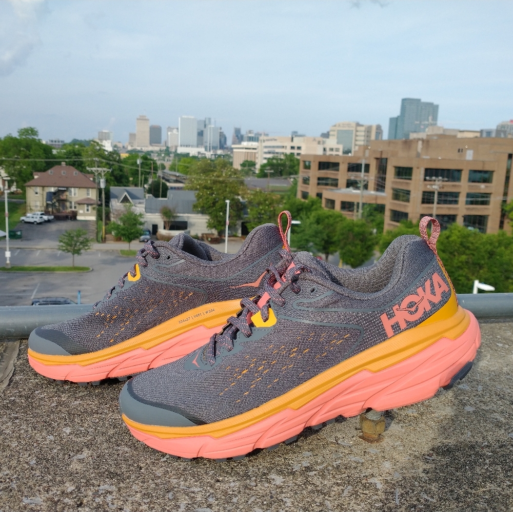 Hoka One One Challenger ATR 6